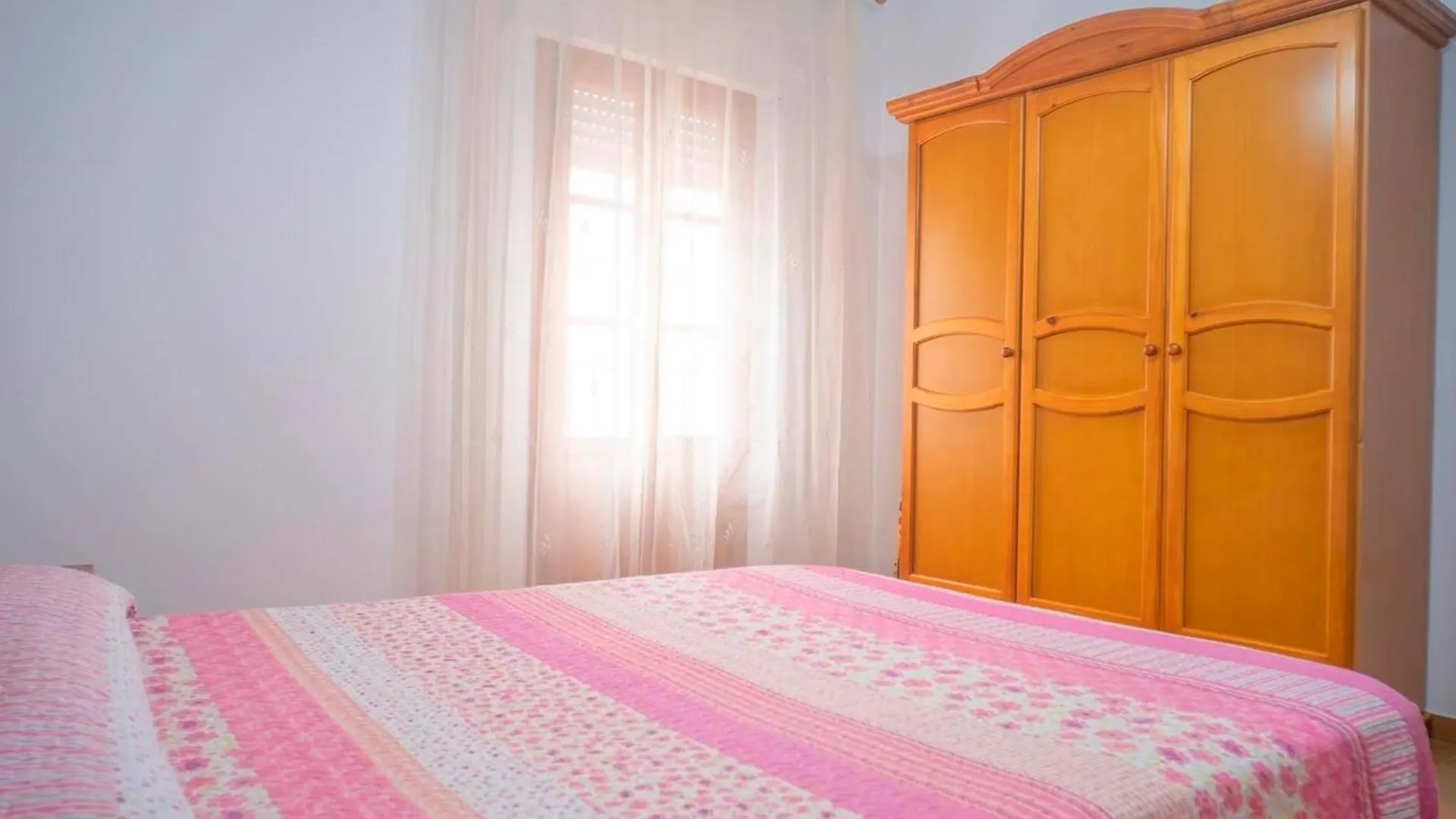 Moderno Apartamentos Con Garaje Balcones Y Aire Solo Familias Y Parejas Conil De La Frontera