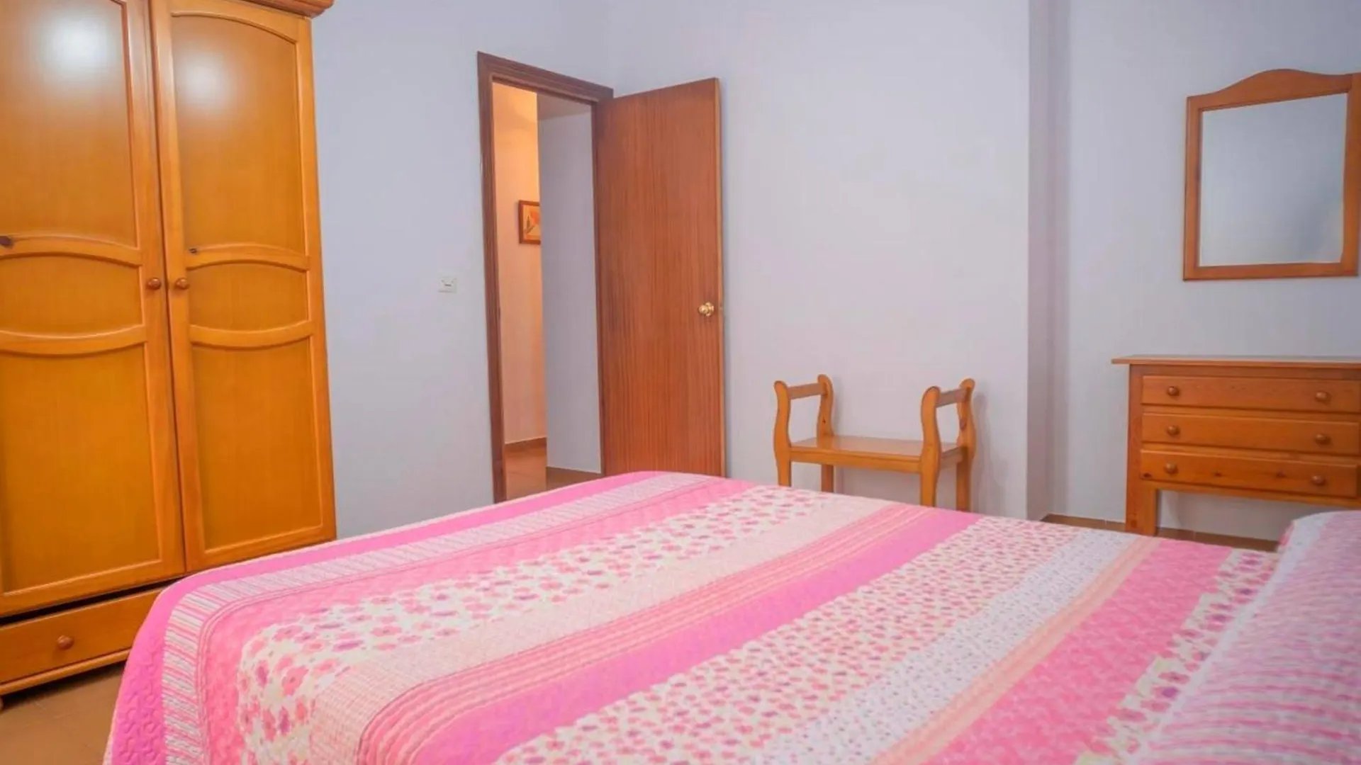 Moderno Apartamentos Con Garaje Balcones Y Aire Solo Familias Y Parejas Conil De La Frontera Apartment
